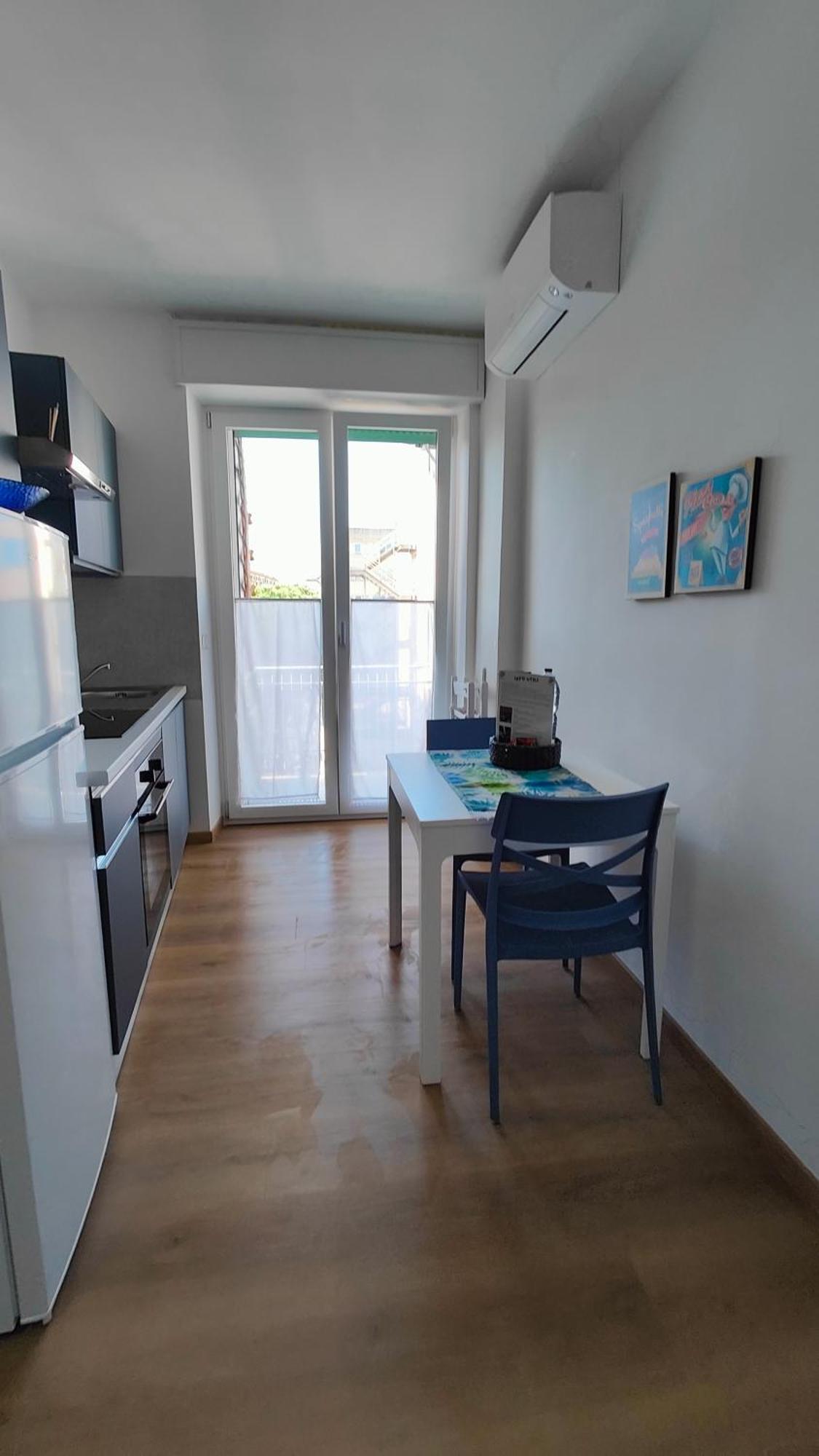 Colorland Apartment *